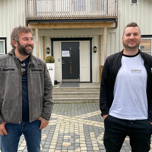 Veddemål, innsamling og kjærlighet til Rosenborg