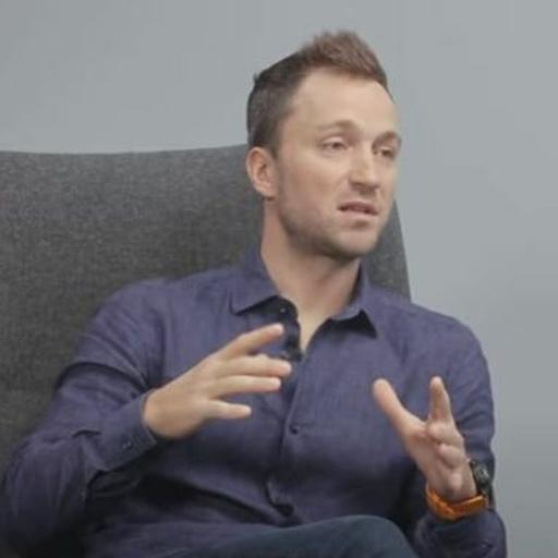 #203 Александр Богданов. Как в кризис нарастить стабфонд компании и найти в себе внутренний ресурс?