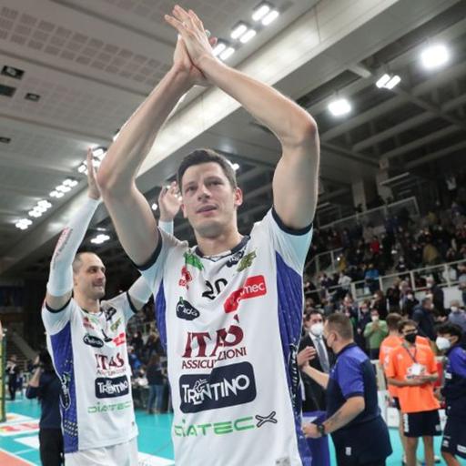Lisinac, Podrascanin e Lorenzetti dopo il 3-2 su Perugia