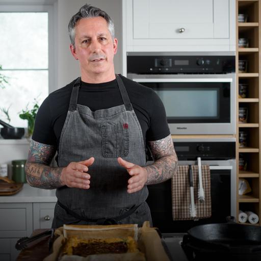 植物に秘められた力と力強い味わい | デレク・サーノ