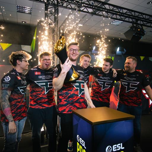 Що сталось в світі CS:GO поки ми сиділи в укритті