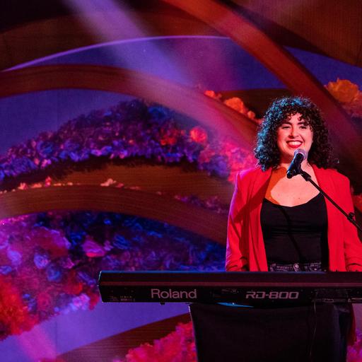 Los 100 tampones que NASA (casi) mandó al espacio y otras canciones absurdas | Marcia Belsky
