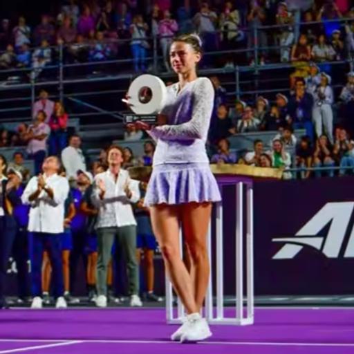 Camila regina in Messico. Sarà un Marzo scoppiettante?