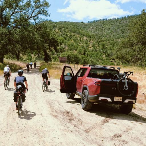 New tonneau, bike pad, and the need for Rivian R2 info.