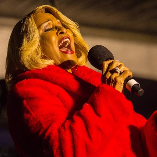 All Alone On Christmas – Darlene Love