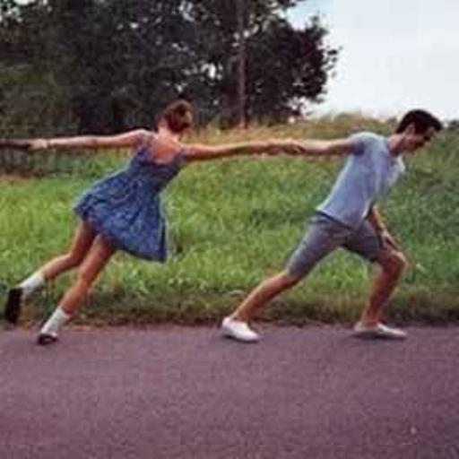 Bâng khuâng đứng giữa đôi dòng nước