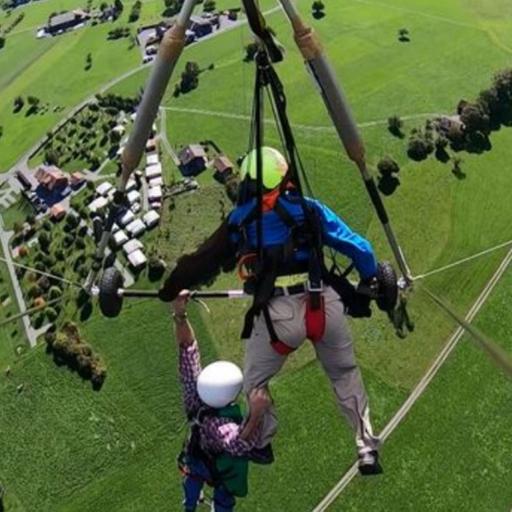 Hang-gliding horror: "I wasn't attached!"
