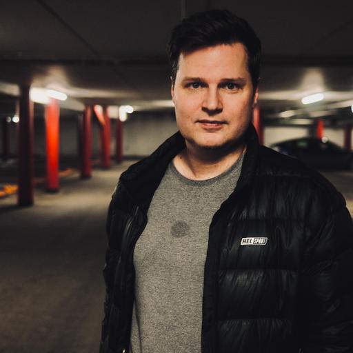 #219 - Arnt Rune Flekstad - Skandaler, kaos og krig.
