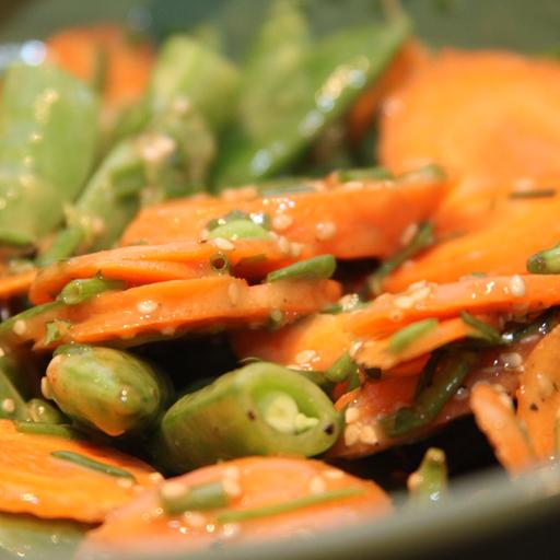 Humans age dramatically at two key points in their life, How much water you should drink each day?, Snap Pea Salad with Green Beans and Quinoa