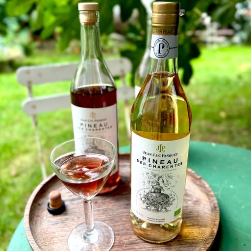 A Chat with Amy Pasquet about French apéritif Pineau des Charentes