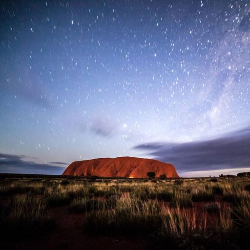 Espacio en blanco - El monte Uluru - 20/10/24