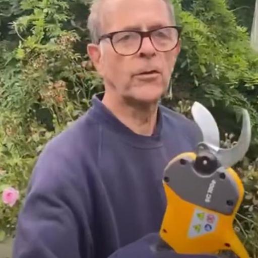 Competition: Your chance to win Stiga SC100e pruning shears