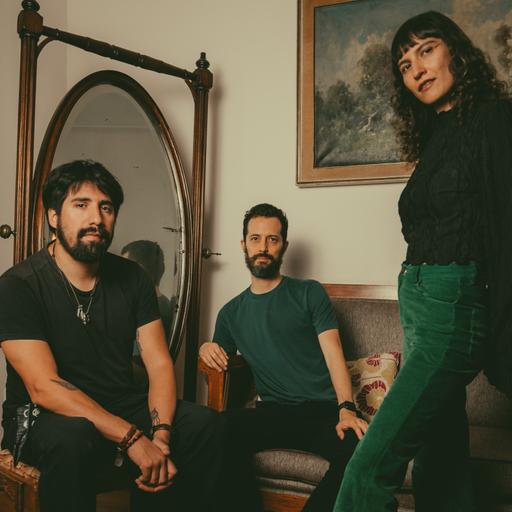 Karen y Los Remedios: Redefining Cumbia with a Modern Twist