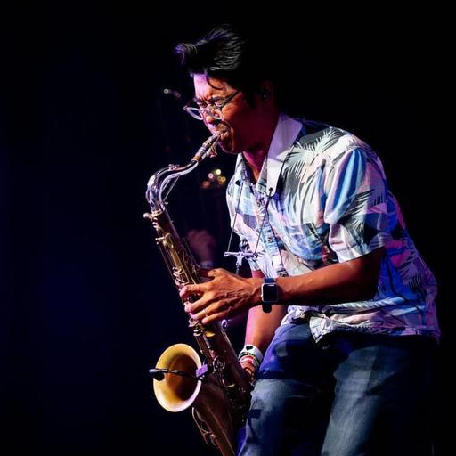 Saxophonist Reggie Padilla; How Being Versatile Created Amazing Opportunities, Ep. 243