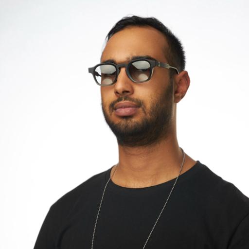 Podcast 583 BeeLiveWorld by DJ Bee 04.04.25 Side B DJ Idhem Guest Dj
