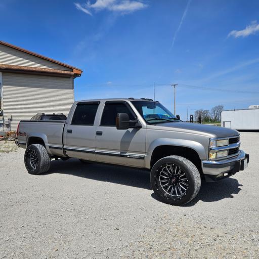 EP. 256 Old Trucks and Stuff