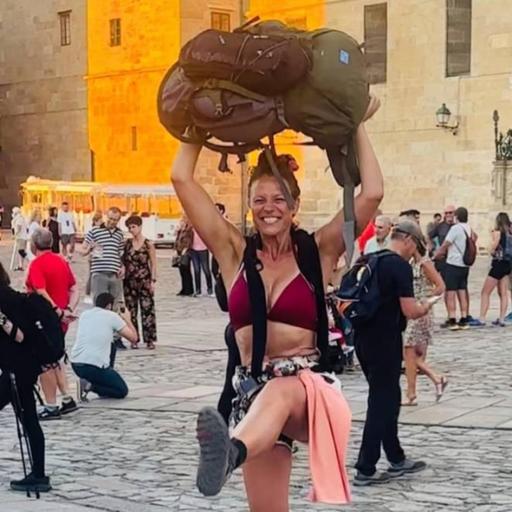 89. Need inspiration to Walk the Camino? Not anymore! Lindsey Bell is bursting with it!
