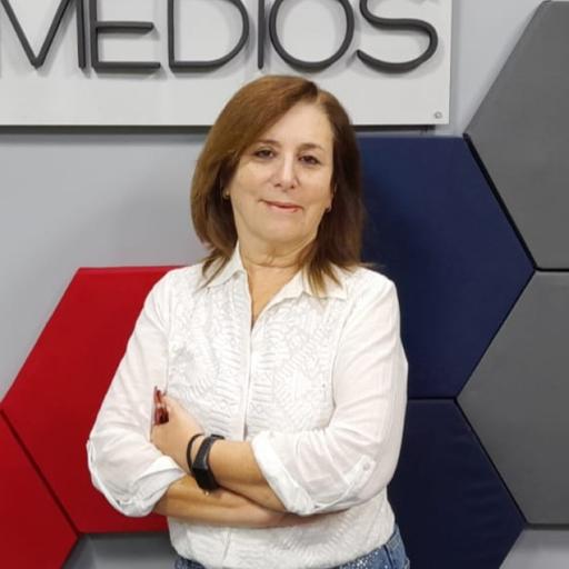 A CAMBIO DE QUE con Laura Sverdlick 14-5-2025