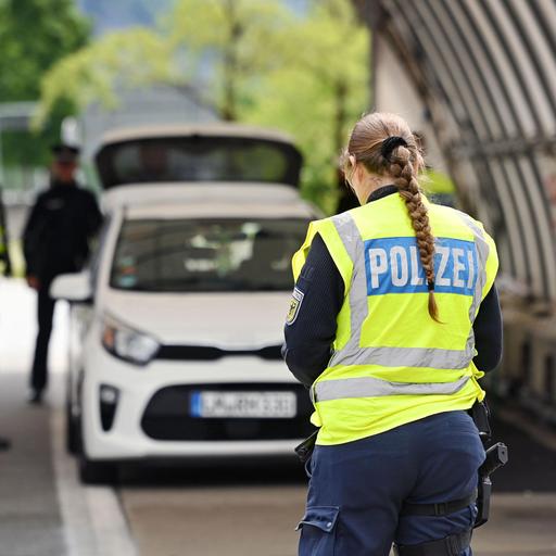 Grenze zu Österreich - Wo Kontrollen zum Alltag gehören