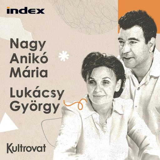 Az volt a legkevesebb, hogy az ajtórésen keresztül fotózták őket, ahogy szeretkeznek