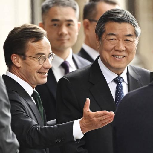 Stockholm hosts US-China talks, rainy weather warnings, extended passports to be rejected, AI to fight gang crime