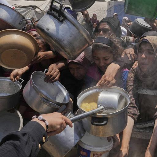 Social Democrats want Gaza aid flotilla, spill kills fish in Laholm, prosecutors reported over Umeå effigies, retail sales rise