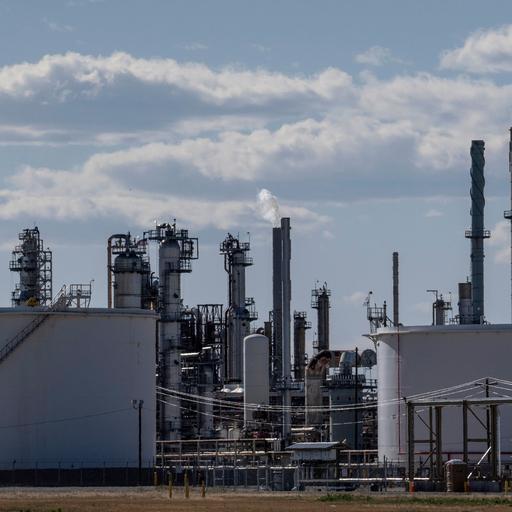 The oil-natural gas conundrum