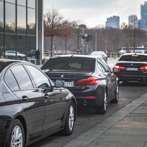 DUH-Dienstwagencheck 2025: Weniger reine Verbrenner, viele Plug-In-Hybrid-Fahrzeuge