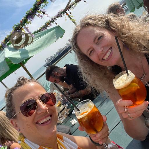 S1 E4: Fun in the Sun with Knitting Magazine Editor Christine Boggis