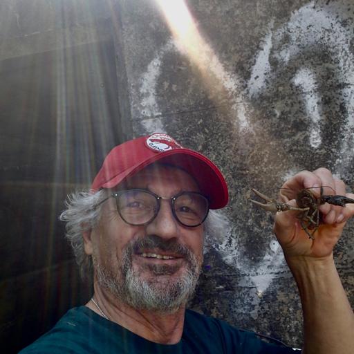 323 - The Canadian Crayfish Wars with Dr. Premek Hamr, AKA Dr. Crayfish