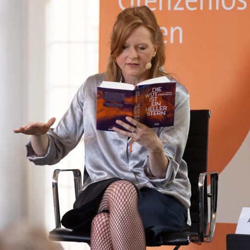 Die Zwei vor Ort - live vom 45. Erlanger Poet*innenfest