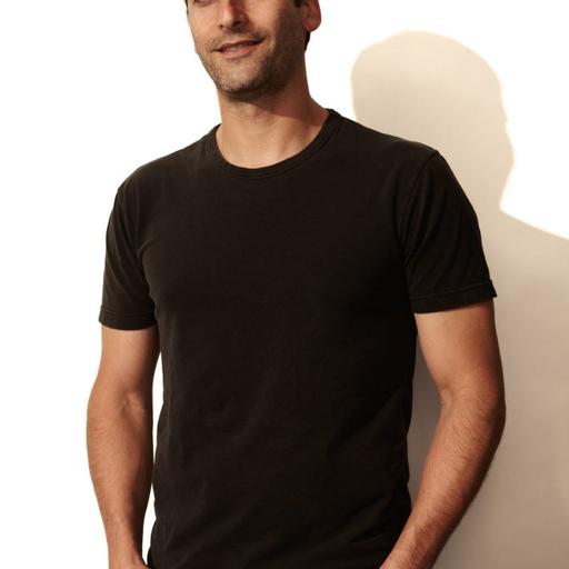 Elan Lee — Building Exploding Kittens, Marketing as Design, Retail Pitches, and Playing to Sell (#90)