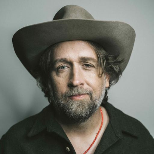 Ep. 264 - HAYES CARLL ("The Love That We Need")