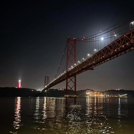 Ponte 25 de Abril, Lisbon, Portugal on 8th August 2025 around midnight – by Katherina Lindekens