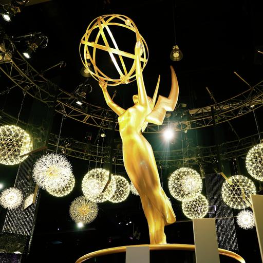 Primetime Emmy Predictions, Mario's Upcoming Vegas Boxing Weekend & More!