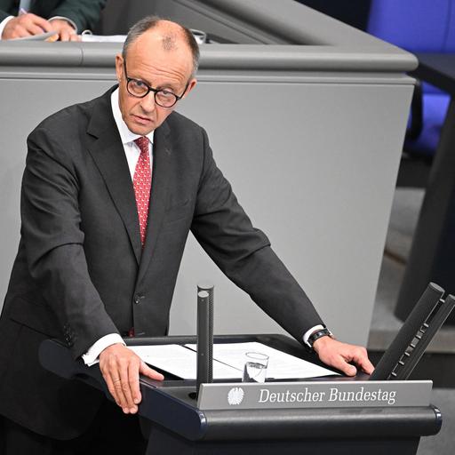 Schlagabtausch im Bundestag