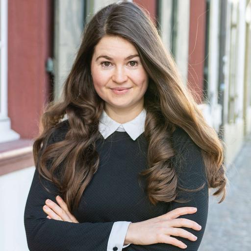 Migraines, Metabolism & Mojo: Dr. Elena Gross on Brain Health Over 50