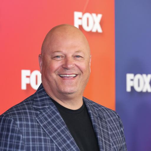 Michael Chiklis Talks New Movies 'The Senior', 'The Mongoose' & More!