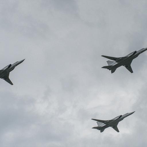Tertulia: Aviones rusos en Estonia, situación en Gaza y el fallo en los dispositivos de control de maltratadores