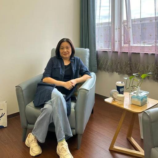 人大教授梁鸿耗时三年，记录下这些青少年的残酷人生 | 垂直入戏14