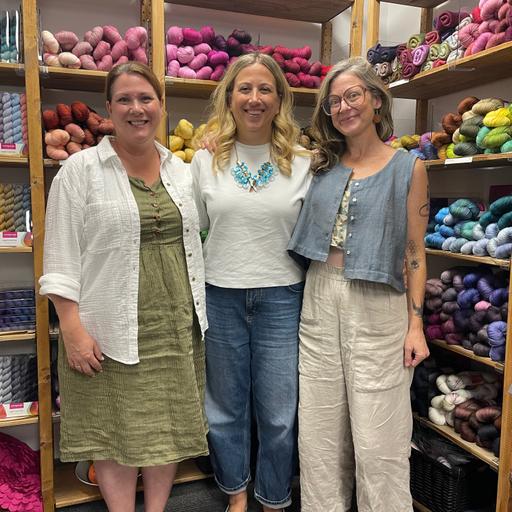 S1 E7: A Little Social Knitting With Amanda and Fiona