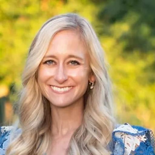 The Concept of "Full Recovery" + Living in the Middle Place with Mallary Tenore Tarpley, Author of "SLIP"