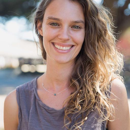 386 Lauren Tucker - Inner regen work, gut molds, almonds groves in the Central Valley and taste buds