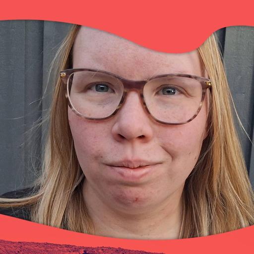 Cecilia blev strypt på jobbet