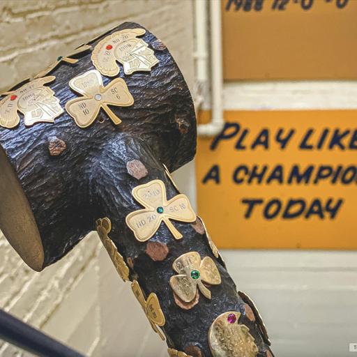 It's Notre Dame VS USC and we're ready to roll