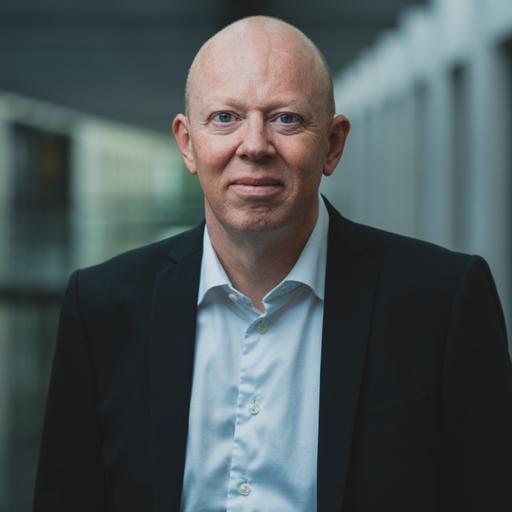 ”Mange tænker primært på at tjene penge. Men det er langt vigtigere at lave noget sejt og have glade medarbejdere”