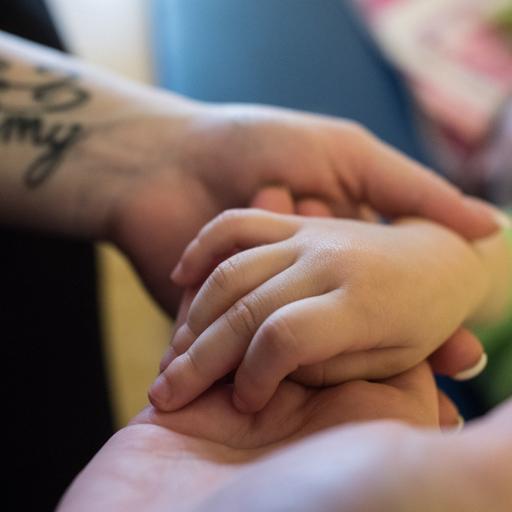 Eltern von pflegebedürftigen Kindern fühlen sich allein gelassen