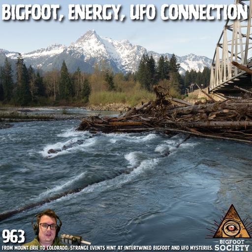 Man Sees UFO Light at Mount Erie and Realizes Bigfoot Is Watching