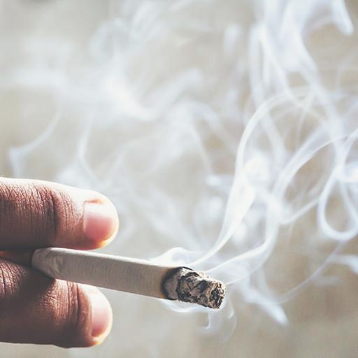 Fumare anche 2 sigarette al giorno aumenta il rischio per cuore e salute