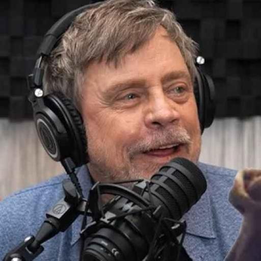Mark Hamill Talks Last Jedi Luke & More Star Wars Chat